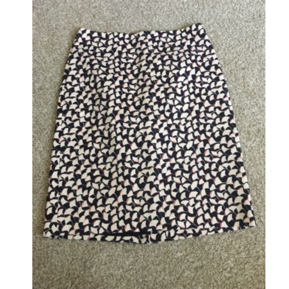 Ann Taylor Petite Geometric Floral Pencil Skirt